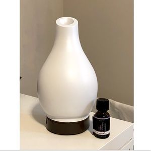 Ultrasonic Diffuser crafted with frosted glass